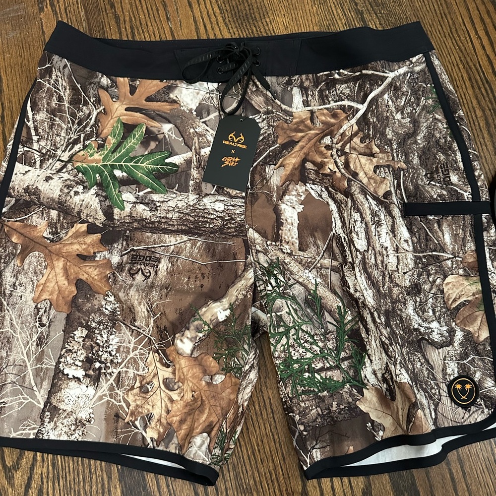 Catch Surf x Realtree Woodland Camo Men's Swim Shorts